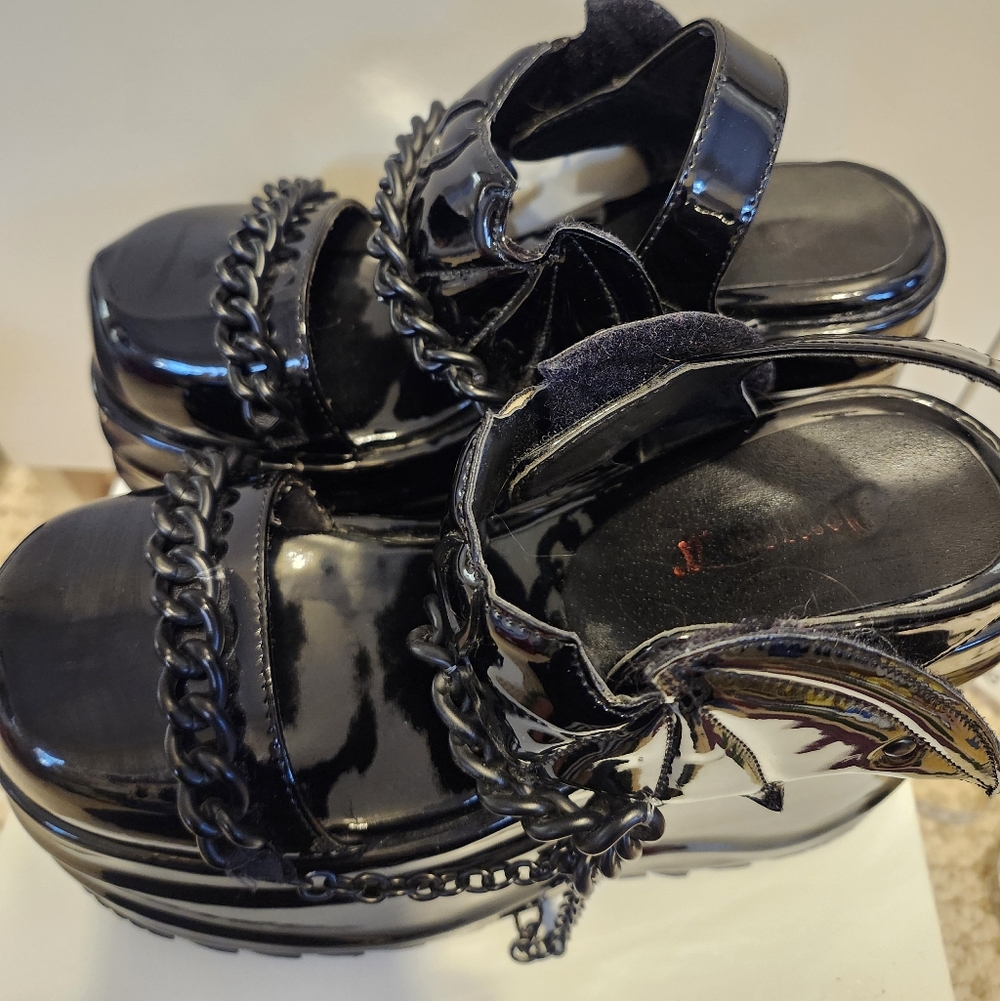 Demonia Cult "Wave-20 Bat Chain" Black Patent 6" Gothic Platform Shoes Size 9 - Picture 7 of 11